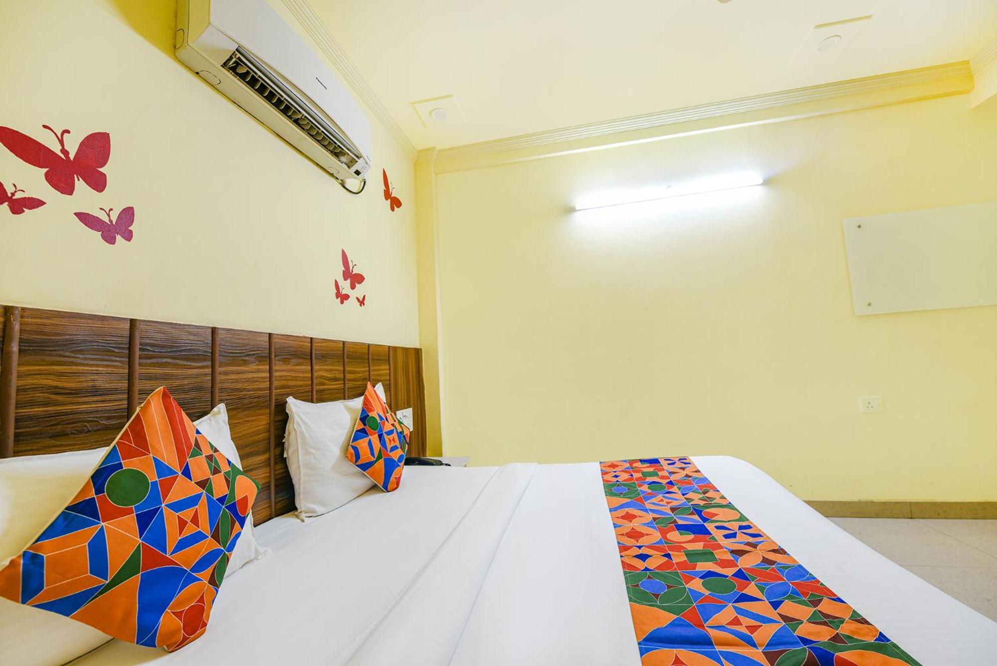 Fabhotel Ishtara Auberge - Nr Yashobhoomi Convention Centre Ню Делхи Екстериор снимка