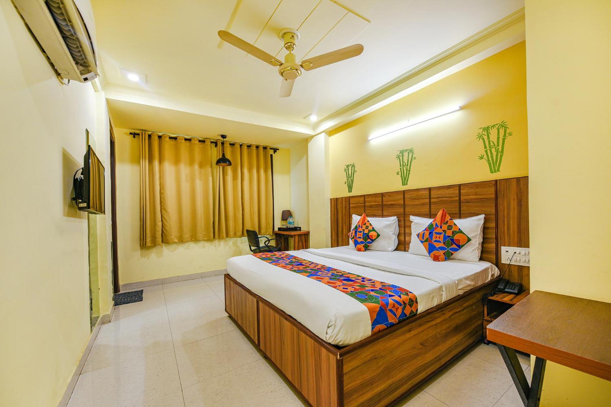 Fabhotel Ishtara Auberge - Nr Yashobhoomi Convention Centre Ню Делхи Екстериор снимка